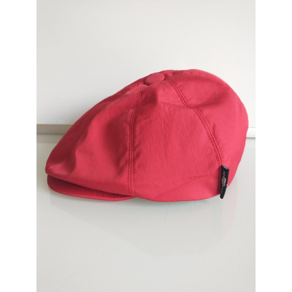 Red Flat Cap Newsboy Cabbie Ivy Driving Hat Quaint Qm Mix Size 58 NWOT Unisex